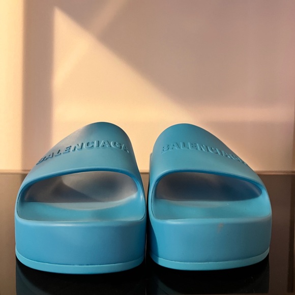 Balenciaga Teal Embossed Logo Slide Sandals - Picture 2 of 7